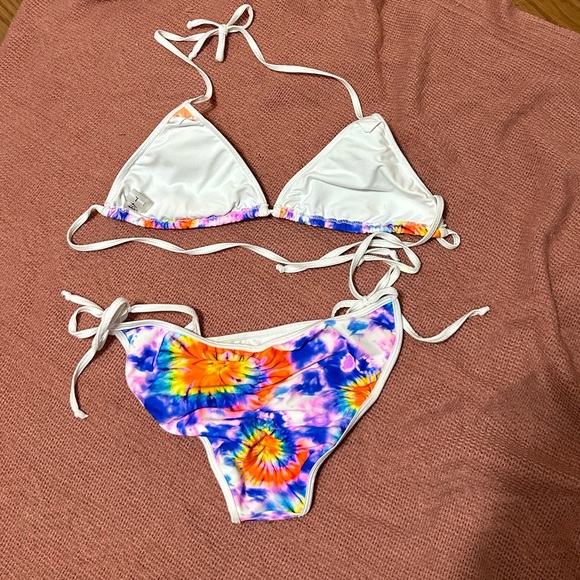 Tie-dye Bikini - Picture 5 of 5